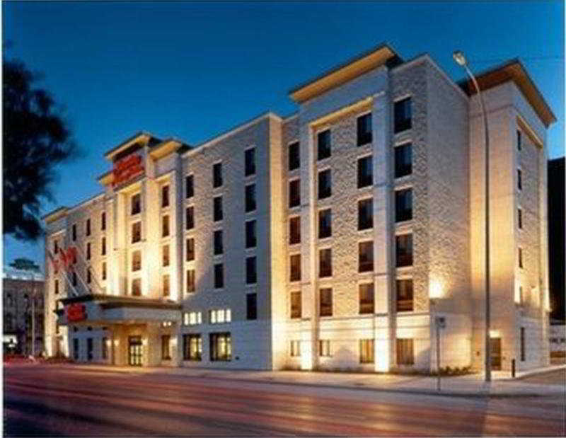 Humphry Inn & Suites Winnipeg logo